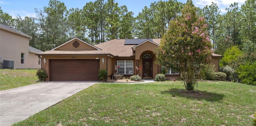 House in Dunnellon, Florida 4 bedrooms, 211.26 sq.m. № 2399333