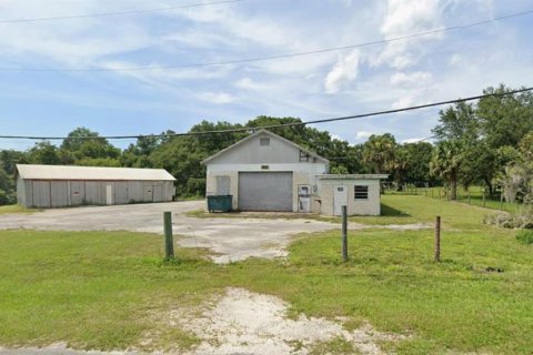 Propiedad comercial en Astor, Florida 291.81 m2 № 2277829