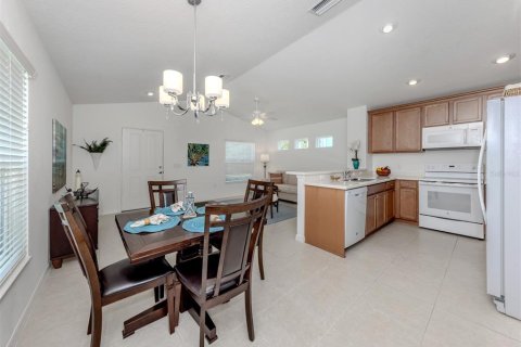 Casa en venta en Venice, Florida, 2 dormitorios, 100.33 m2 № 1772820 - foto 3