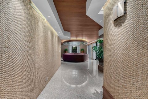 Купить кондоминиум в Майами-Бич, Флорида 3 спальни, 266.44м2, № 2018482 - фото 3