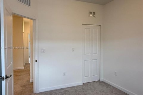 Casa en alquiler en Homestead, Florida, 3 dormitorios, 149.76 m2 № 2026288 - foto 27