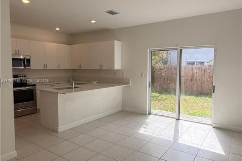 Casa en alquiler en Homestead, Florida, 3 dormitorios, 149.76 m2 № 2026288 - foto 13