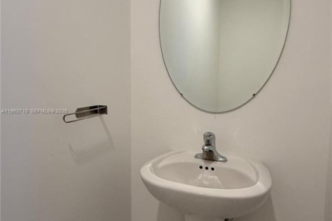 Casa en alquiler en Homestead, Florida, 3 dormitorios, 149.76 m2 № 2026288 - foto 21