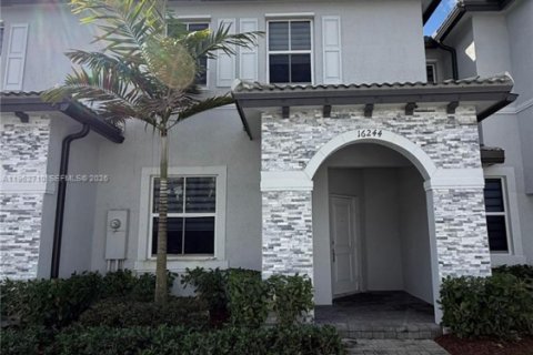 Casa en Homestead, Florida 3 dormitorios, 149.76 m2 № 2026288