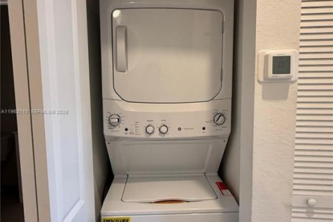 Casa en alquiler en Homestead, Florida, 3 dormitorios, 149.76 m2 № 2026288 - foto 25