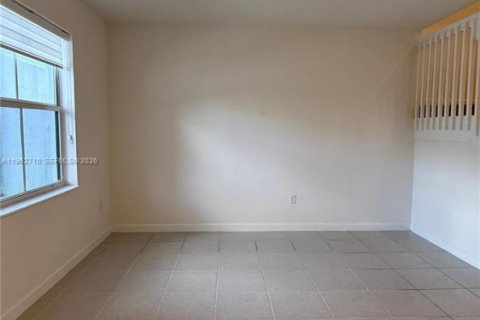 Casa en alquiler en Homestead, Florida, 3 dormitorios, 149.76 m2 № 2026288 - foto 7