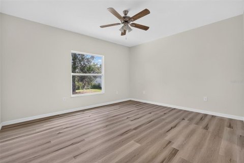 Villa ou maison à vendre à Port Charlotte, Floride: 4 chambres, 155.89 m2 № 2294555 - photo 21