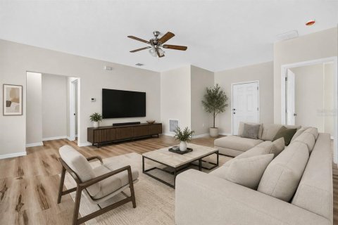 Villa ou maison à vendre à Port Charlotte, Floride: 4 chambres, 155.89 m2 № 2294555 - photo 10