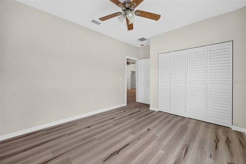 Villa ou maison à vendre à Port Charlotte, Floride: 4 chambres, 155.89 m2 № 2294555 - photo 30