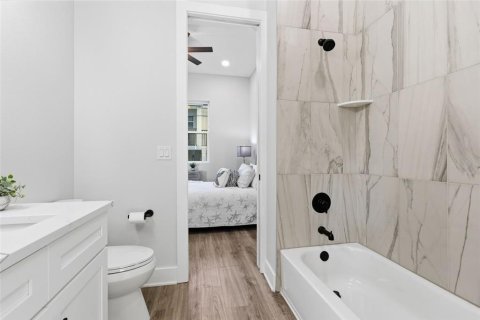Copropriété à vendre à Treasure Island, Floride: 5 chambres, 234.02 m2 № 2377747 - photo 23