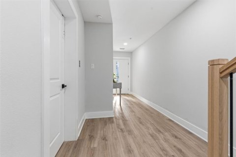 Copropriété à vendre à Treasure Island, Floride: 5 chambres, 234.02 m2 № 2377747 - photo 10