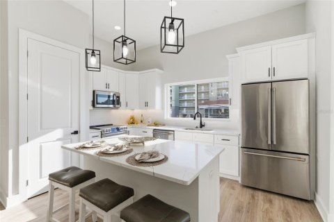 Copropriété à vendre à Treasure Island, Floride: 5 chambres, 234.02 m2 № 2377747 - photo 18