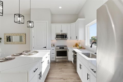 Copropriété à vendre à Treasure Island, Floride: 5 chambres, 234.02 m2 № 2377747 - photo 17