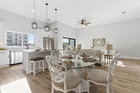 Copropriété à vendre à Treasure Island, Floride: 5 chambres, 234.02 m2 № 2377747 - photo 20