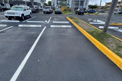 Copropriété à louer à Miami, Floride: 1 chambre, 69.68 m2 № 2065910 - photo 28