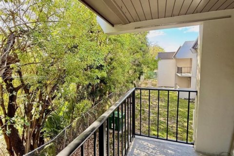 Copropriété à louer à Miami, Floride: 1 chambre, 69.68 m2 № 2065910 - photo 18