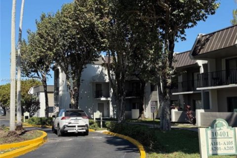 Снять в аренду кондоминиум в Майами, Флорида 1 спальня, 69.68м2, № 2065910 - фото 3