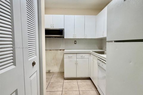 Copropriété à louer à Miami, Floride: 1 chambre, 69.68 m2 № 2065910 - photo 9