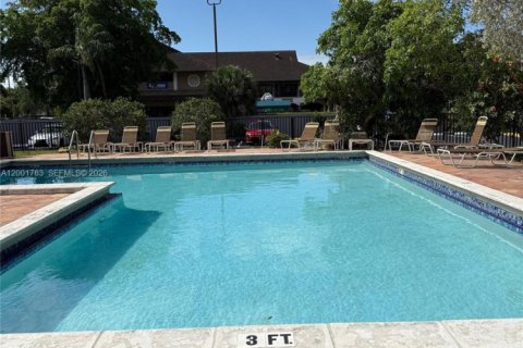 Copropriété à louer à Miami, Floride: 1 chambre, 69.68 m2 № 2065910 - photo 23