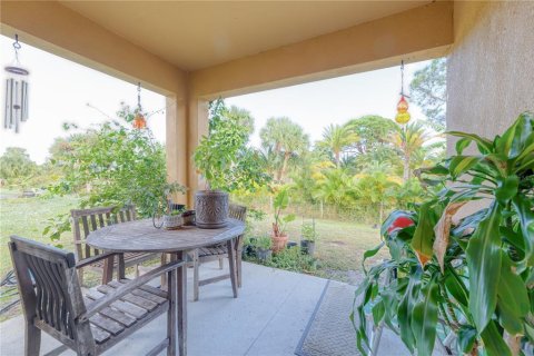 House in Grant-Valkaria, Florida 4 bedrooms, 170.01 sq.m. № 2330564 - photo 24
