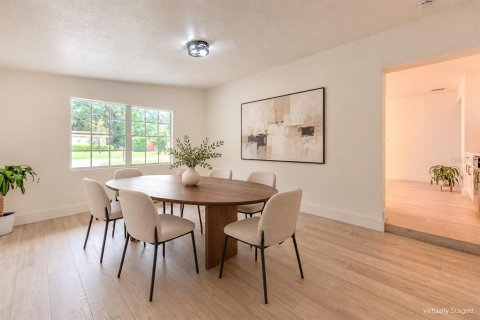 Villa ou maison à vendre à Brandon, Floride: 3 chambres, 155.89 m2 № 2408040 - photo 5