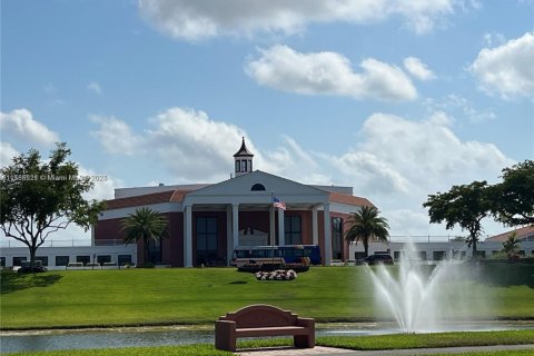 Condominio en venta en Deerfield Beach, Florida, 1 dormitorio, 66.8 m2 № 1861383 - foto 13
