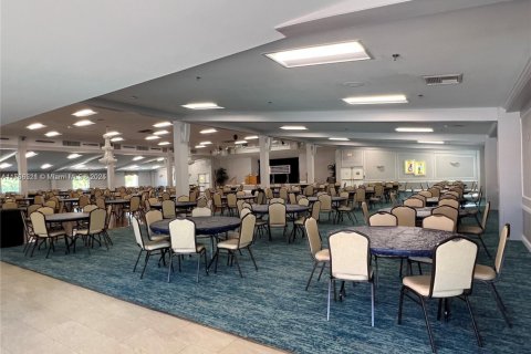 Condominio en venta en Deerfield Beach, Florida, 1 dormitorio, 66.8 m2 № 1861383 - foto 20