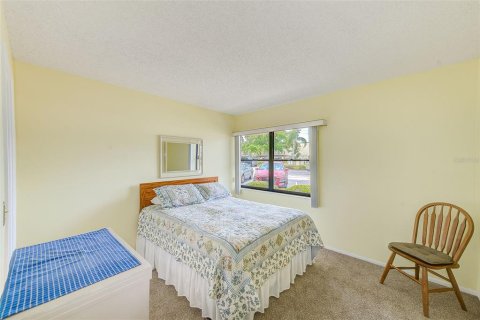Condo in Largo, Florida, 2 bedrooms  № 1749367 - photo 19