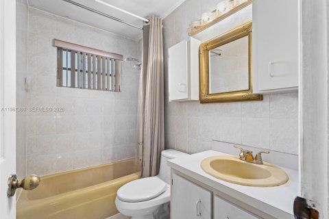 Купить виллу или дом в Майами, Флорида 4 спальни, 151.99м2, № 2023363 - фото 19