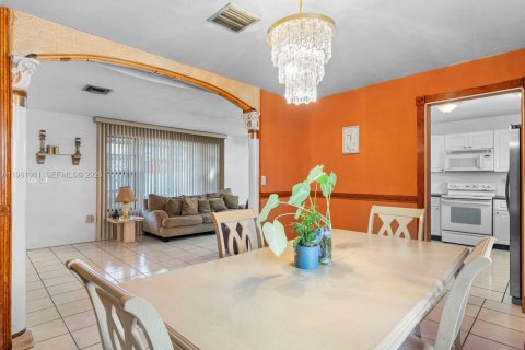 Купить виллу или дом в Майами, Флорида 4 спальни, 151.99м2, № 2023363 - фото 9