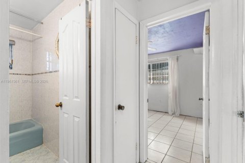 Купить виллу или дом в Майами, Флорида 4 спальни, 151.99м2, № 2023363 - фото 21