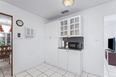 Купить виллу или дом в Майами, Флорида 4 спальни, 151.99м2, № 2023363 - фото 3