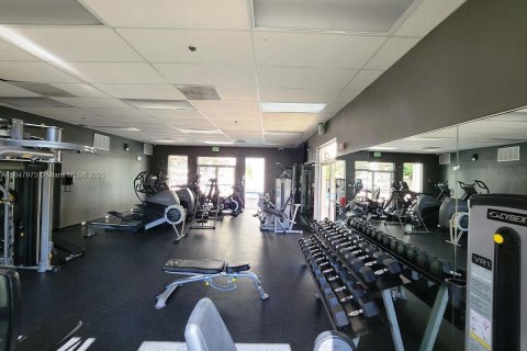 Condo in Miami Beach, Florida, 3 bedrooms  № 1855077 - photo 1