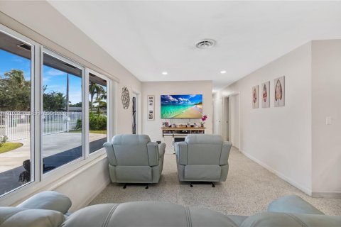 Villa ou maison à vendre à Miami, Floride: 5 chambres, 152.73 m2 № 2406125 - photo 29