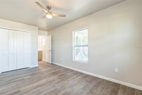 House in Port Charlotte, Florida 3 bedrooms, 104.05 sq.m. № 1785278 - photo 17
