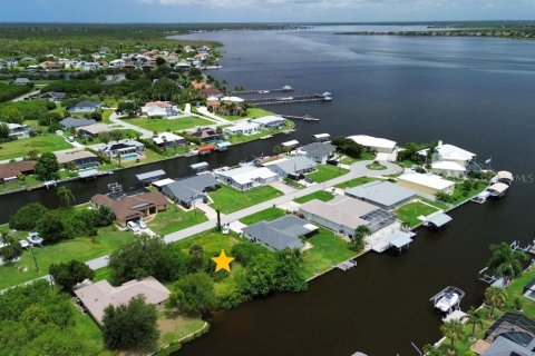 Terrain à Port Charlotte, Floride № 2167893