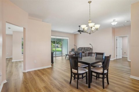 House in Leesburg, Florida 2 bedrooms, 208.29 sq.m. № 1689859 - photo 9