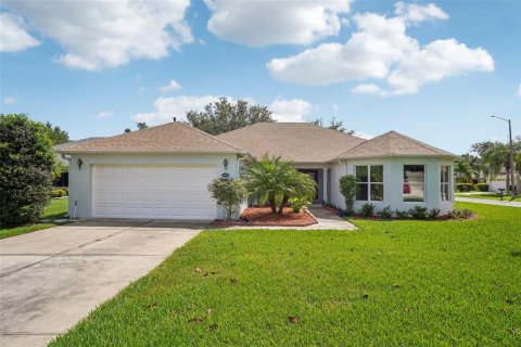House in Leesburg, Florida 2 bedrooms, 208.29 sq.m. № 1689859 - photo 2