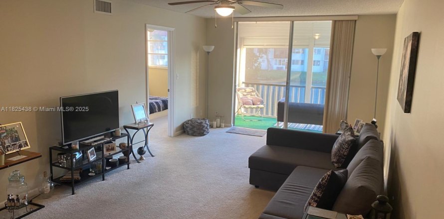 Condo à Pembroke Pines, Floride, 1 chambre № 1977282