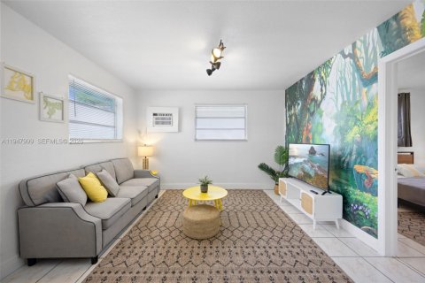 Propiedad comercial en venta en Fort Lauderdale, Florida № 2089044 - foto 23