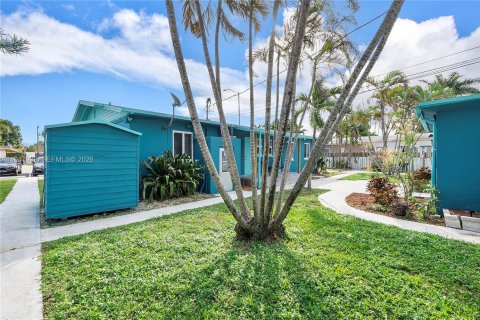 Propiedad comercial en venta en Fort Lauderdale, Florida № 2089044 - foto 3