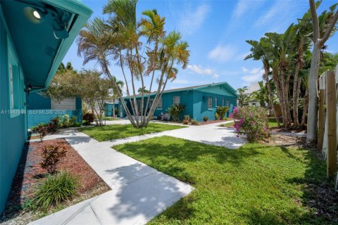 Propiedad comercial en venta en Fort Lauderdale, Florida № 2089044 - foto 5