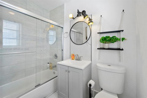Propiedad comercial en venta en Fort Lauderdale, Florida № 2089044 - foto 21
