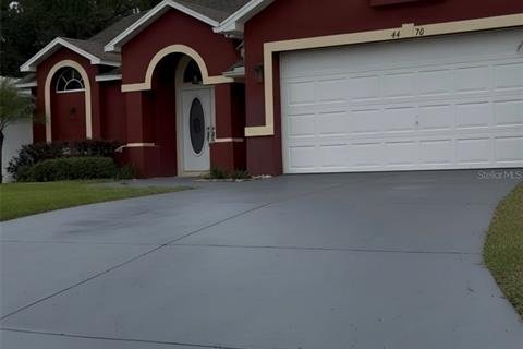 House in Spring Hill, Florida 3 bedrooms, 144.74 sq.m. № 2199687