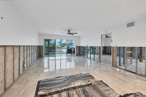 Condo in Sarasota, Florida, 2 bedrooms  № 1548501 - photo 6