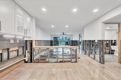 Condo in Sarasota, Florida, 2 bedrooms  № 1548501 - photo 17