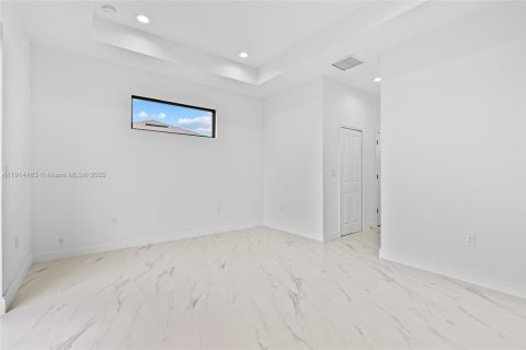 Villa ou maison à louer à Lehigh Acres, Floride: 3 chambres № 1970010 - photo 14