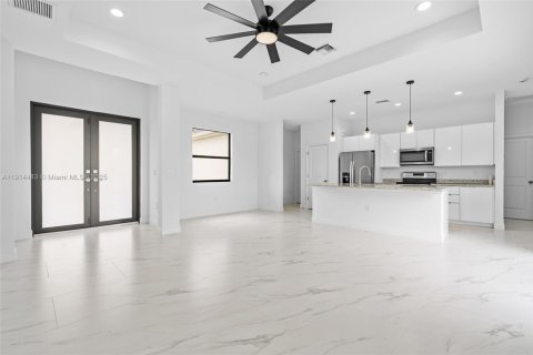 Villa ou maison à louer à Lehigh Acres, Floride: 3 chambres № 1970010 - photo 10