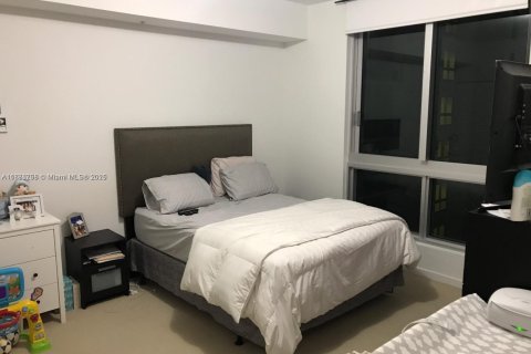 Снять в аренду кондоминиум в Майами, Флорида 1 спальня, 50.07м2, № 1933498 - фото 4