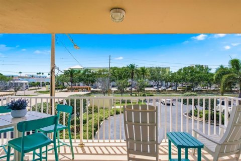 Condo in Clearwater, Florida, 2 bedrooms  № 2220259 - photo 27